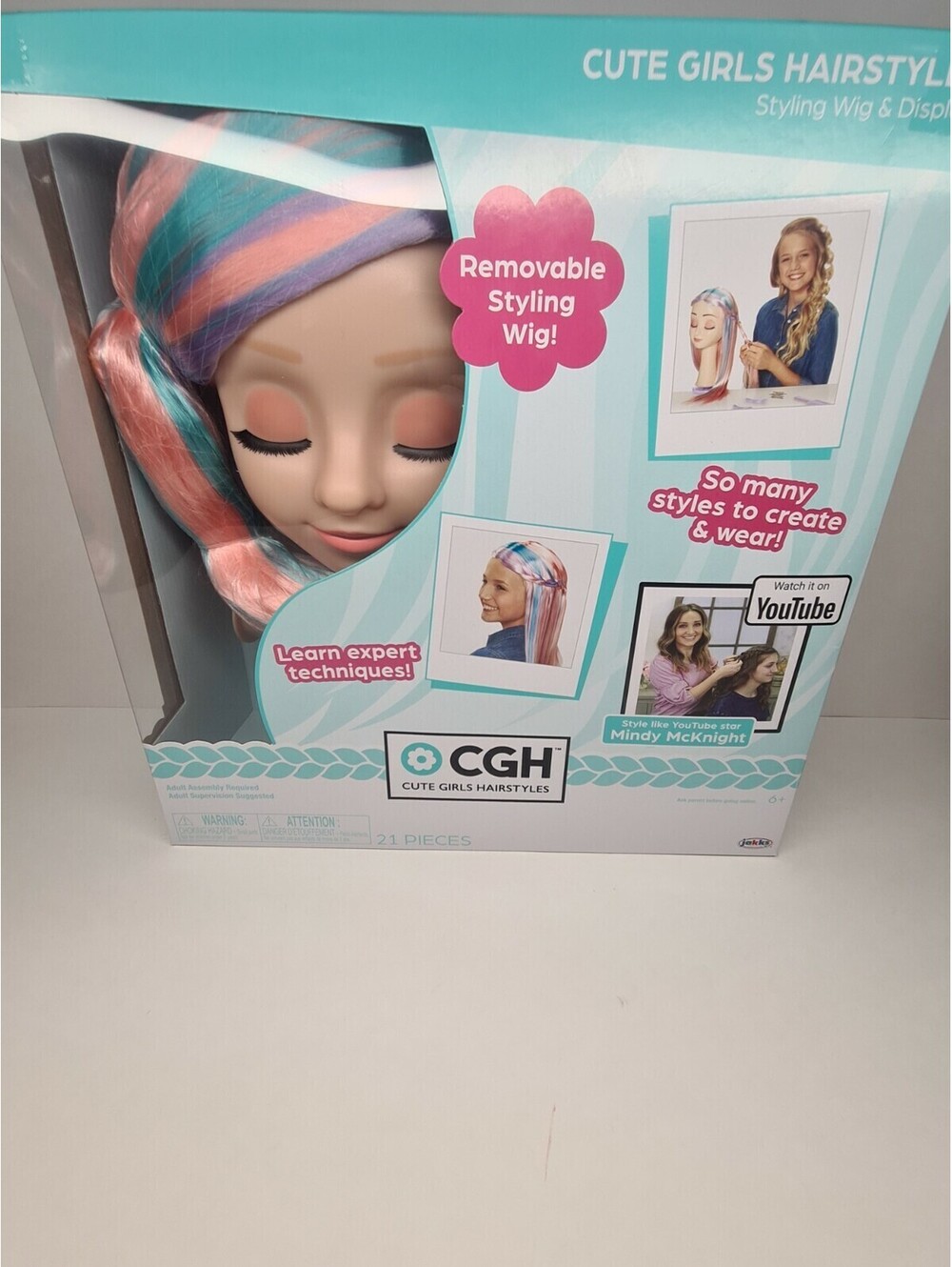 Cuite Girls Hairstyling Wig and display